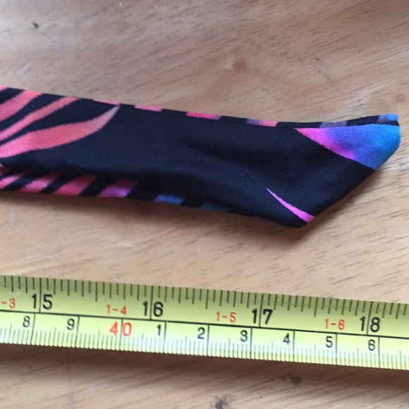 PINK Victoria’s Secret swimming top size S - Picture 9 of 9